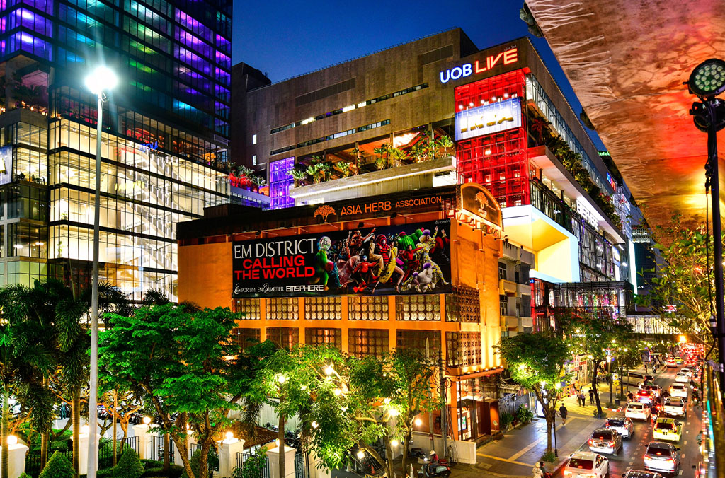 Your Ultimate Weekend Guide to Attending a Concert at UOB Live